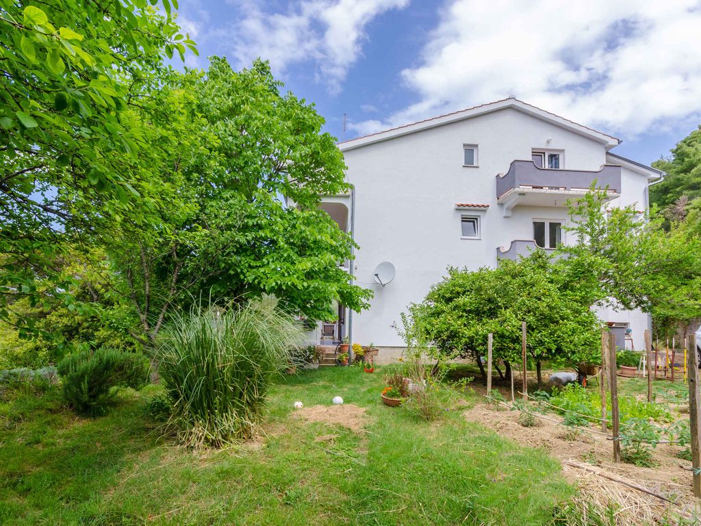 Ferienwohnung Unterkunft in einer ruhigen Lage