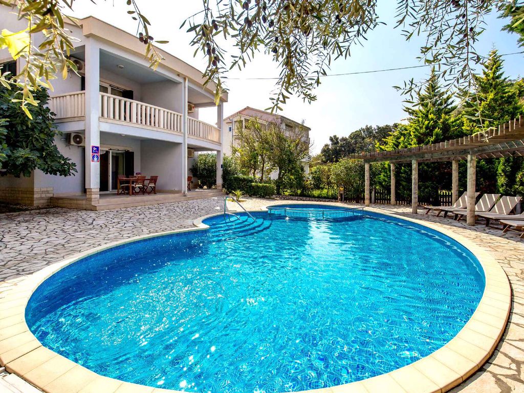 Ferienwohnung mit Pool