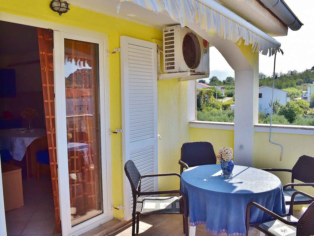 Ferienwohnung mit Balkon und Klimaanlage