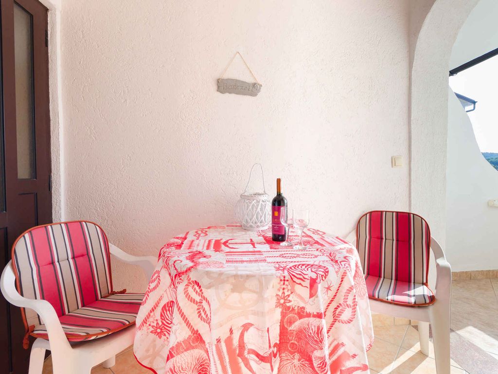 Ferienwohnung mit Klimaanlage und Terrasse in Lopar