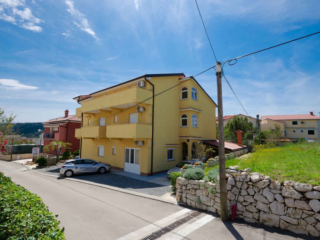 Ferienwohnung mit Klimaanlage und Grill