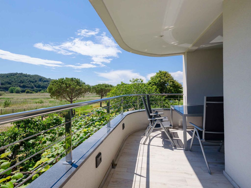 Ferienwohnung mit Klimaanlage und Terrasse in Lopar