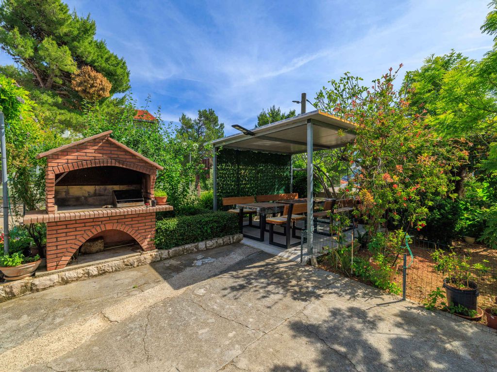 Ferienwohnung mit Klimaanlage und Grill