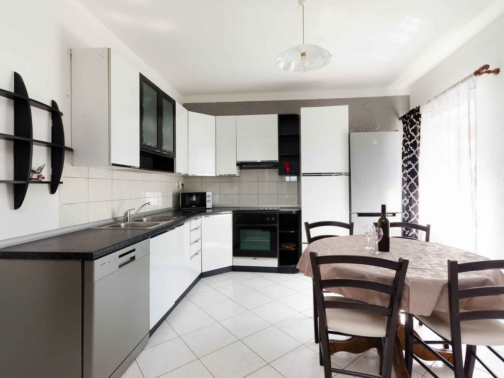 Ferienwohnung mit Klimaanlage und Grill