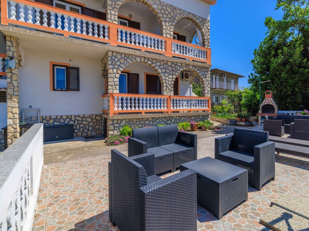 Ferienwohnung mit Klimaanlage und Grill