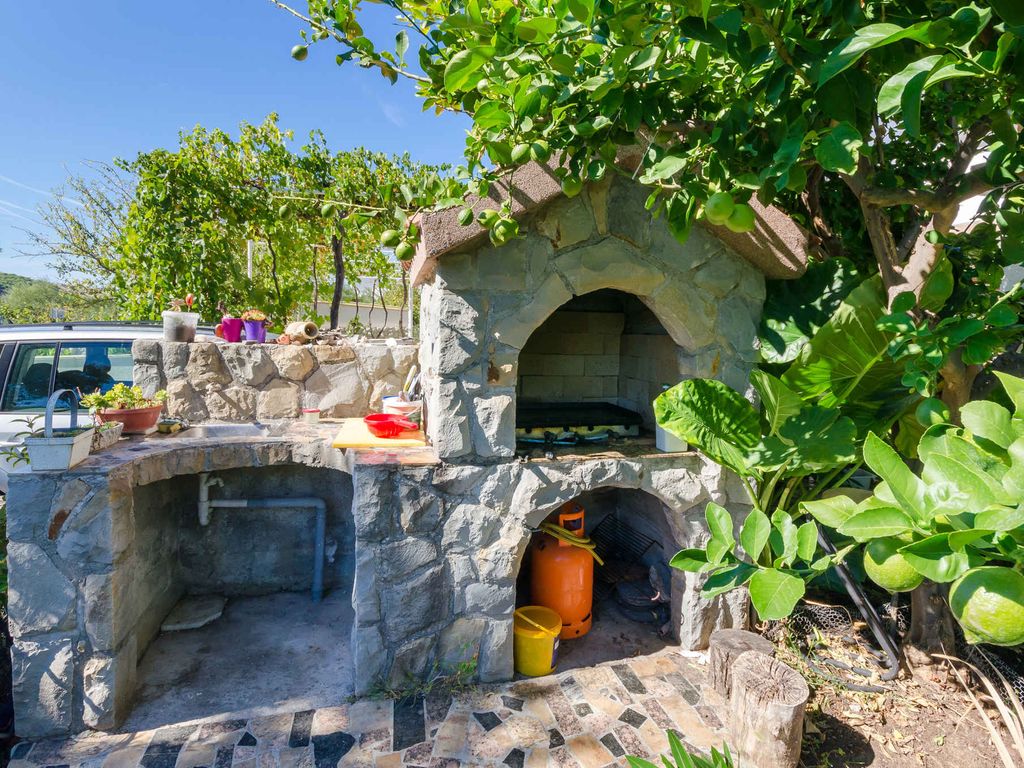 Ferienwohnung mit Klimaanlage und Grill
