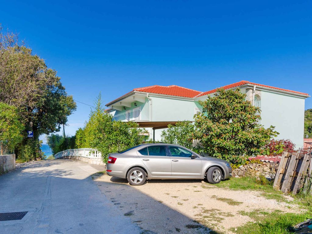 Ferienwohnung mit Balkon und Grill