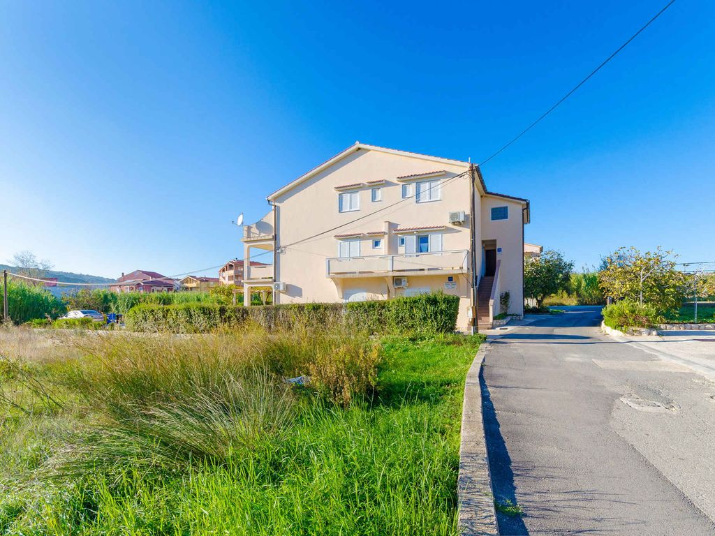 Ferienwohnung mit Klimaanlage und Grill