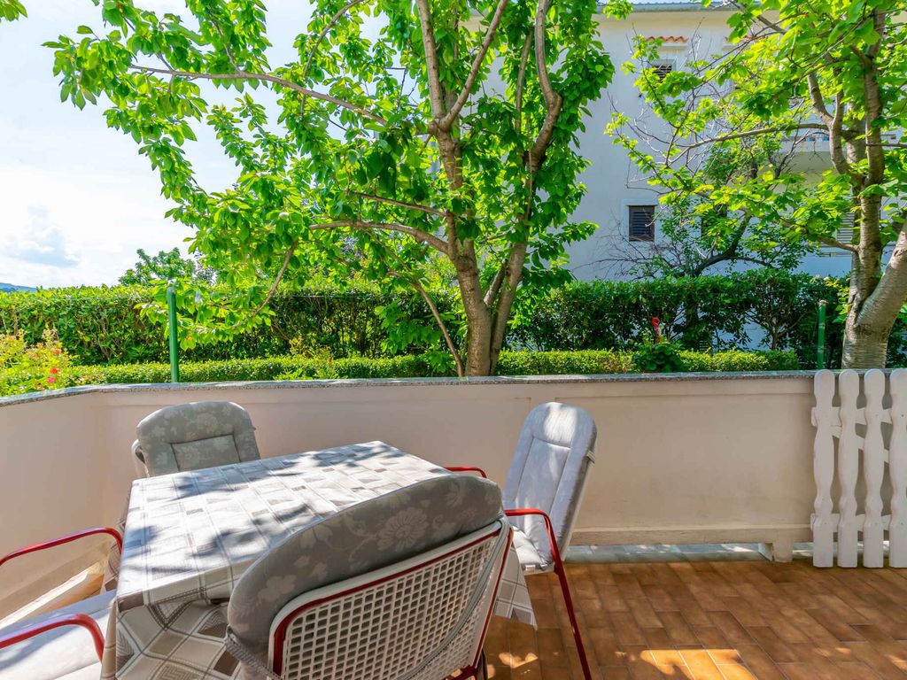 Ferienwohnung mit Terrasse und Grill