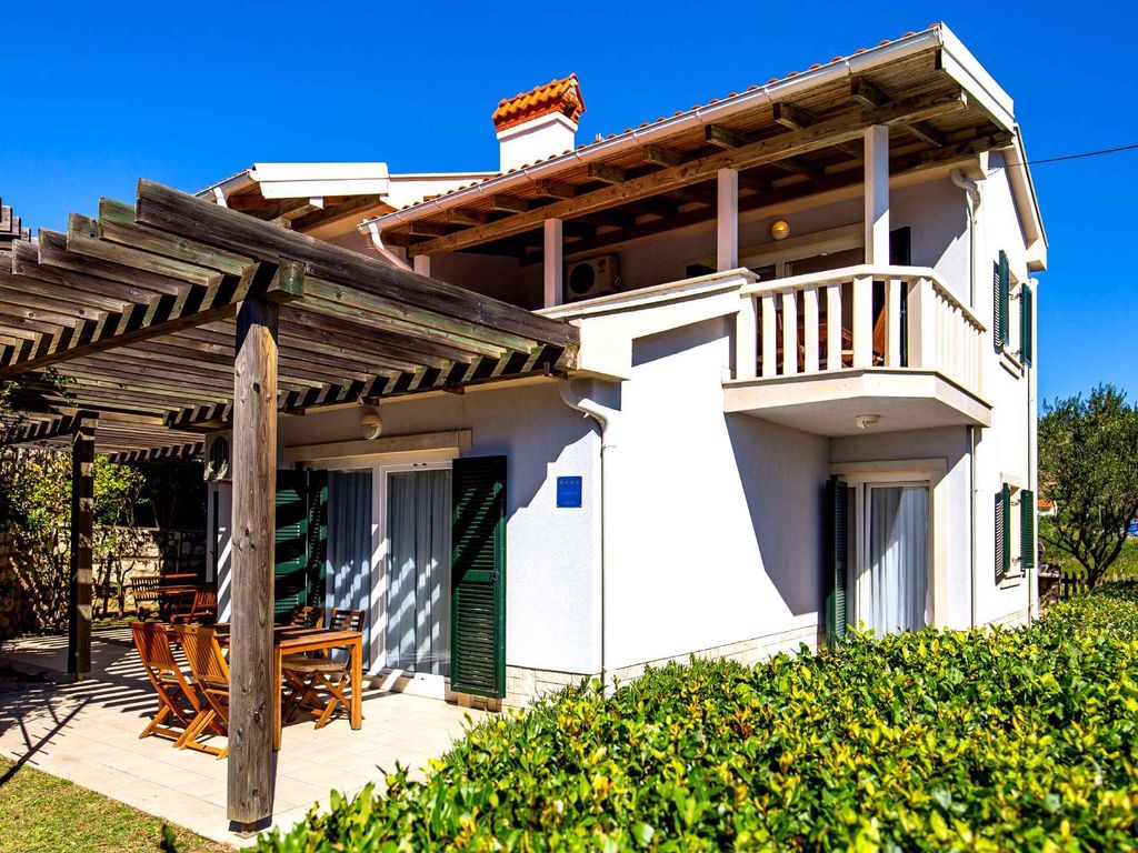 Ferienwohnung mit Pool in Palit **** (Wohnbeispiel)