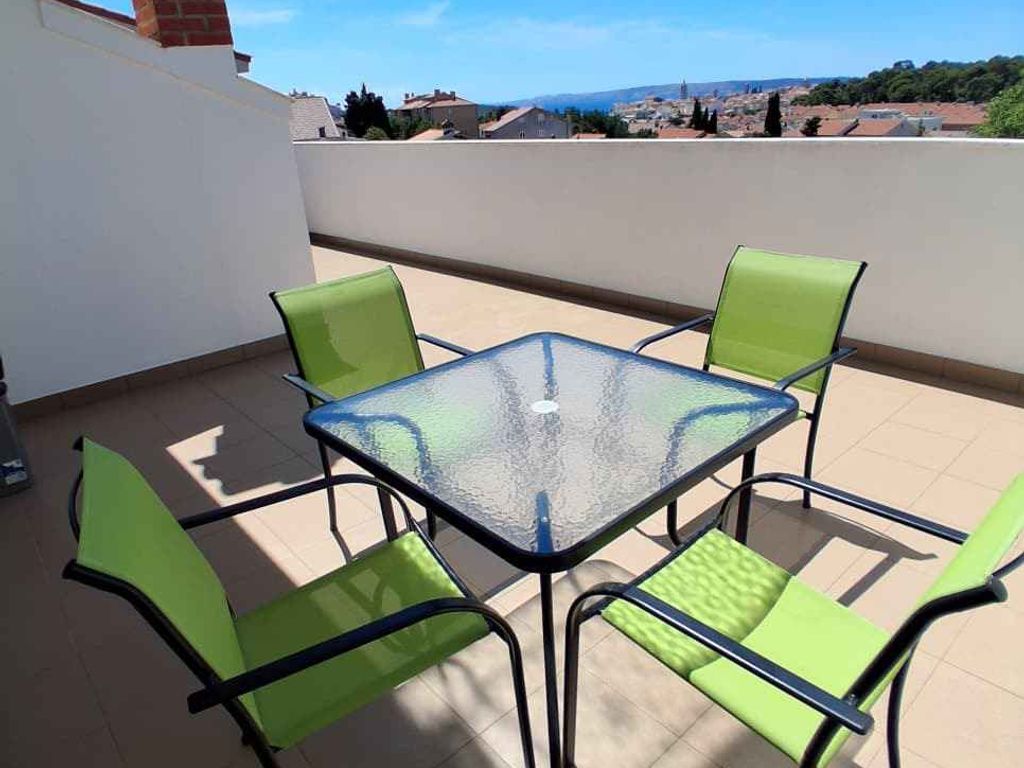 Ferienwohnung Apartment mit Panoramablick aufs Meer in Rab