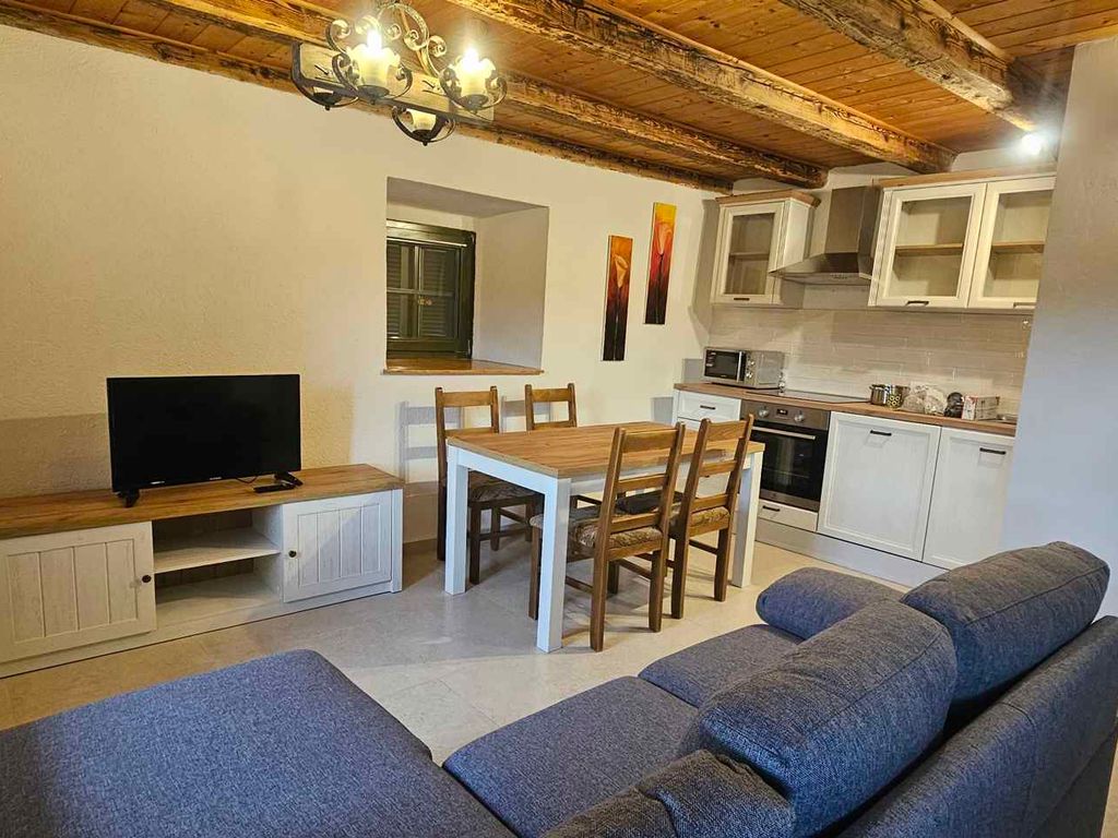 Ferienhaus mit Terrasse und Grill