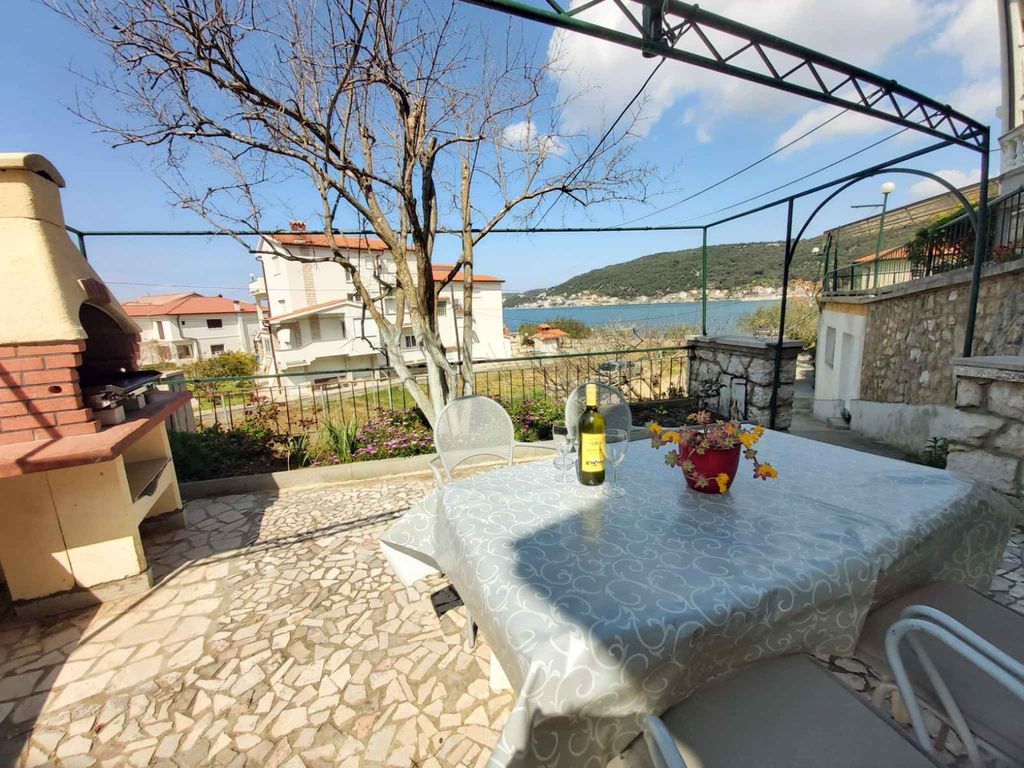 Ferienwohnung mit Bootsliegeplatz und Meerblick