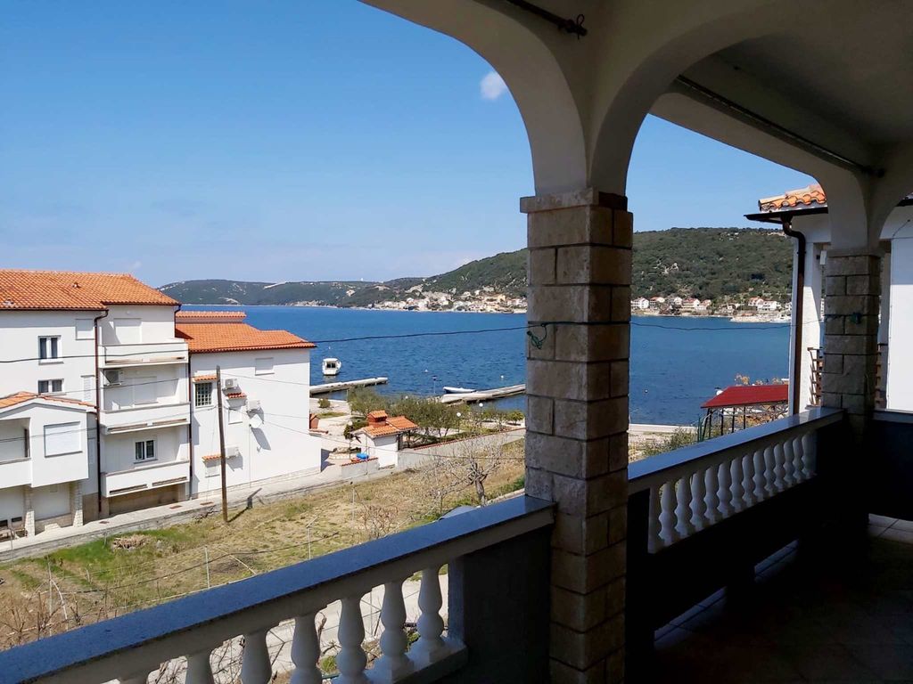 Ferienwohnung mit Bootsliegeplatz und Meerblick