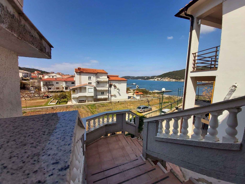 Ferienwohnung mit Bootsliegeplatz und Meerblick