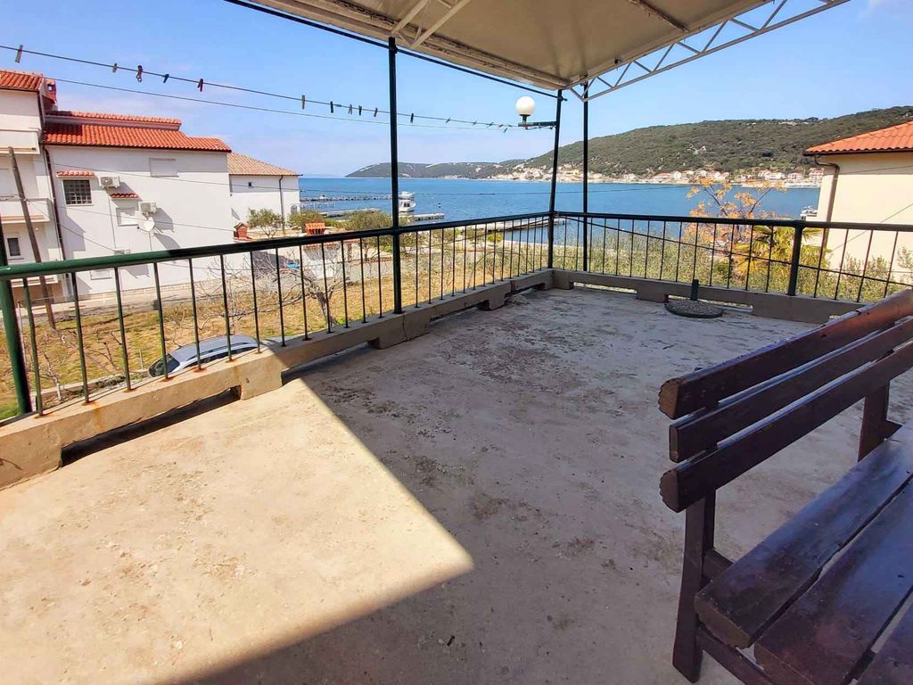 Ferienwohnung mit Bootsliegeplatz und Meerblick