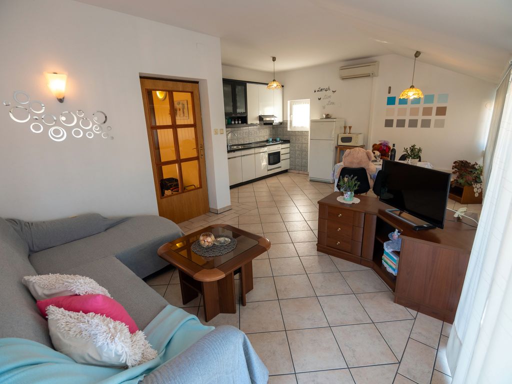 Ferienwohnung mit Klimaanlage und Meerblick