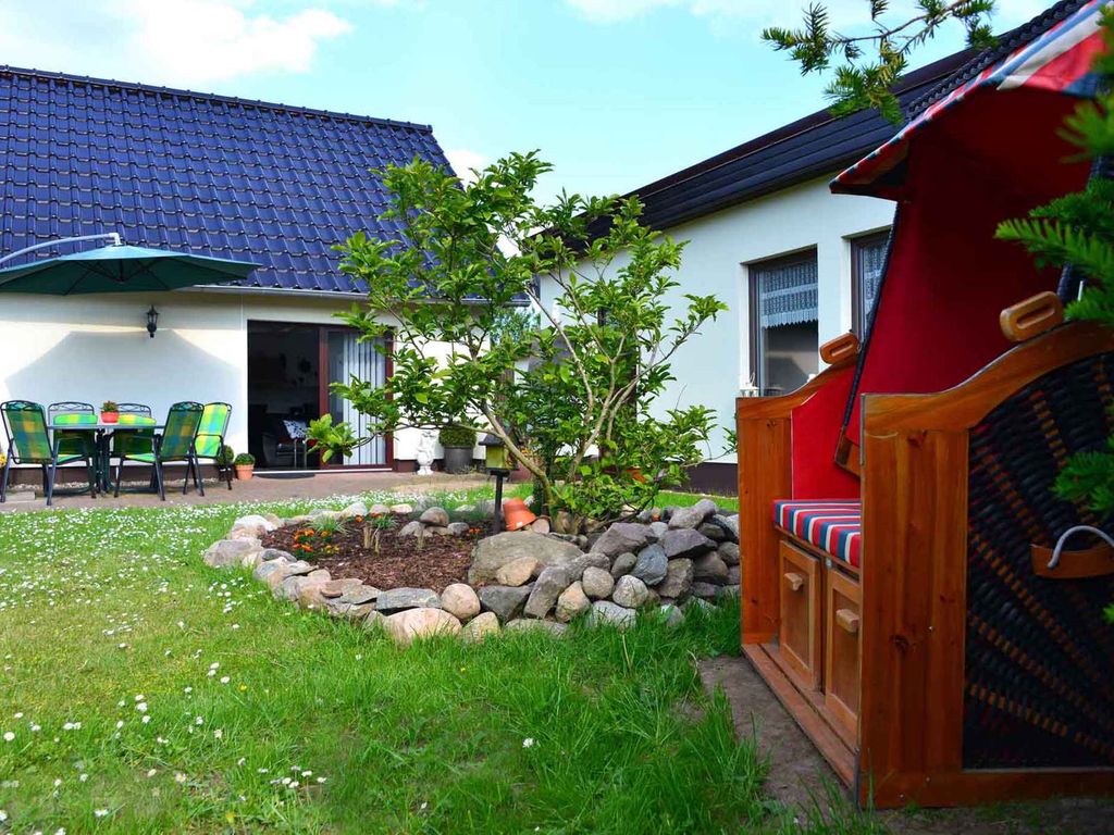 Ferienwohnung mit Terrasse und Grill
