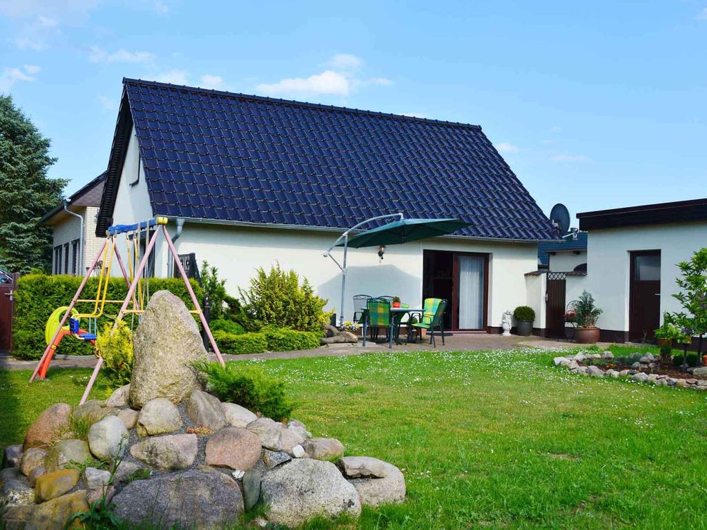 Ferienwohnung mit Terrasse und Grill