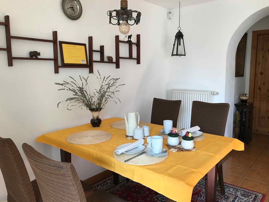Ferienwohnung mit Terrasse bis 4 Gäste