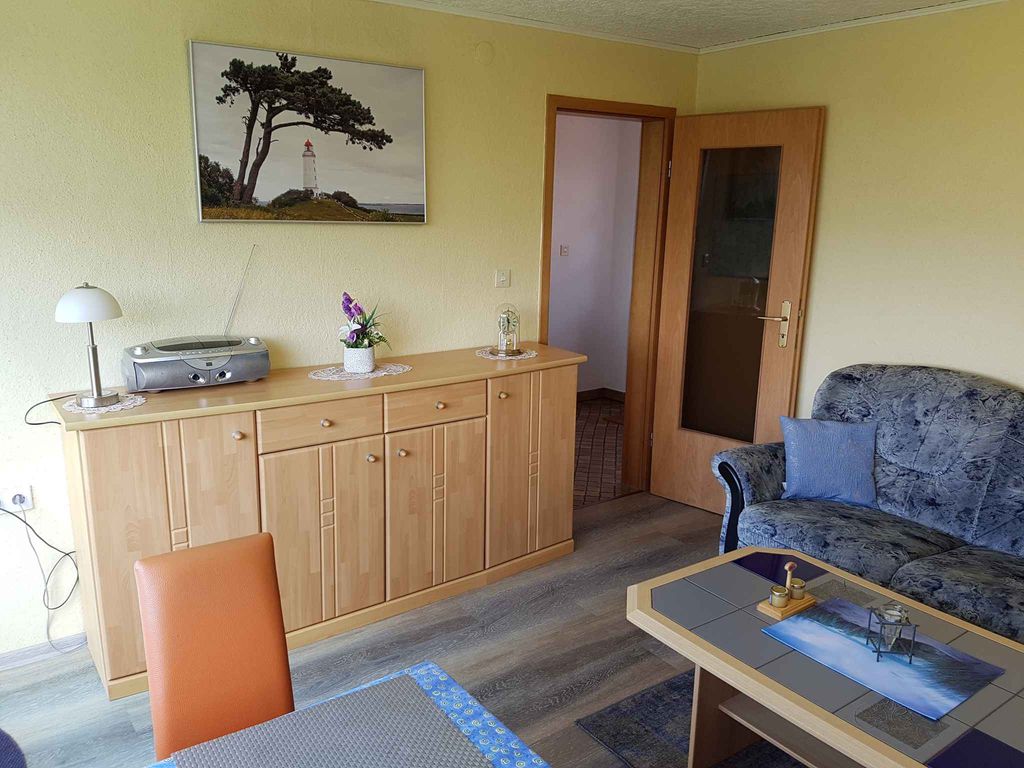 Ferienhaus mit Terrasse direkt am Wasser