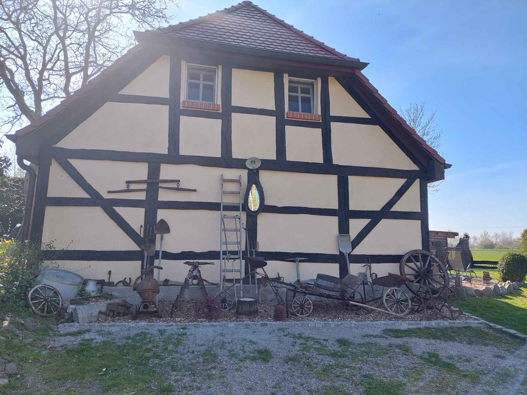 Ferienhaus mit Kaminofen, Terrasse und Blick in die Natur
