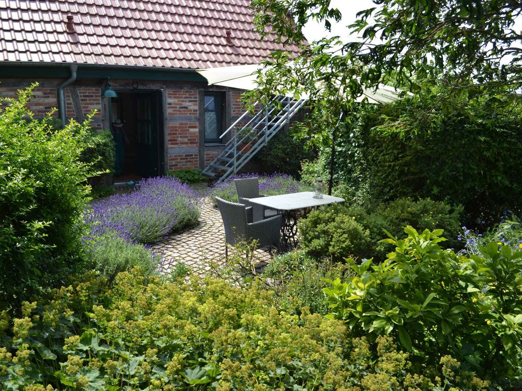 Ferienwohnung in der Natur mit Terrasse