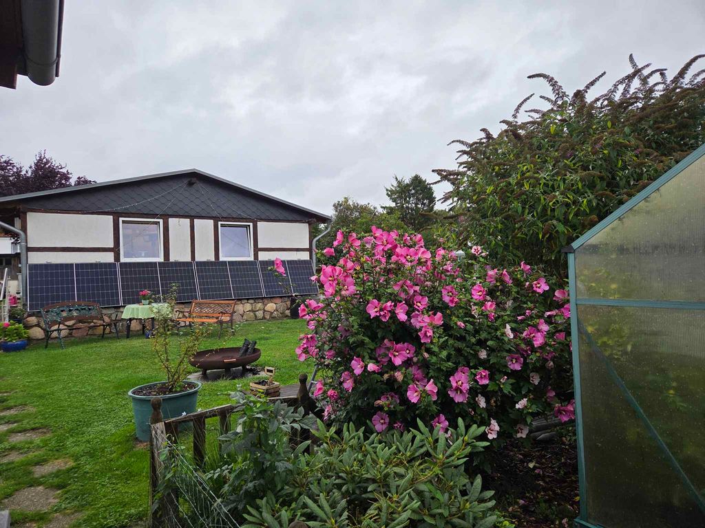 Bungalow mit kleiner Terrasse