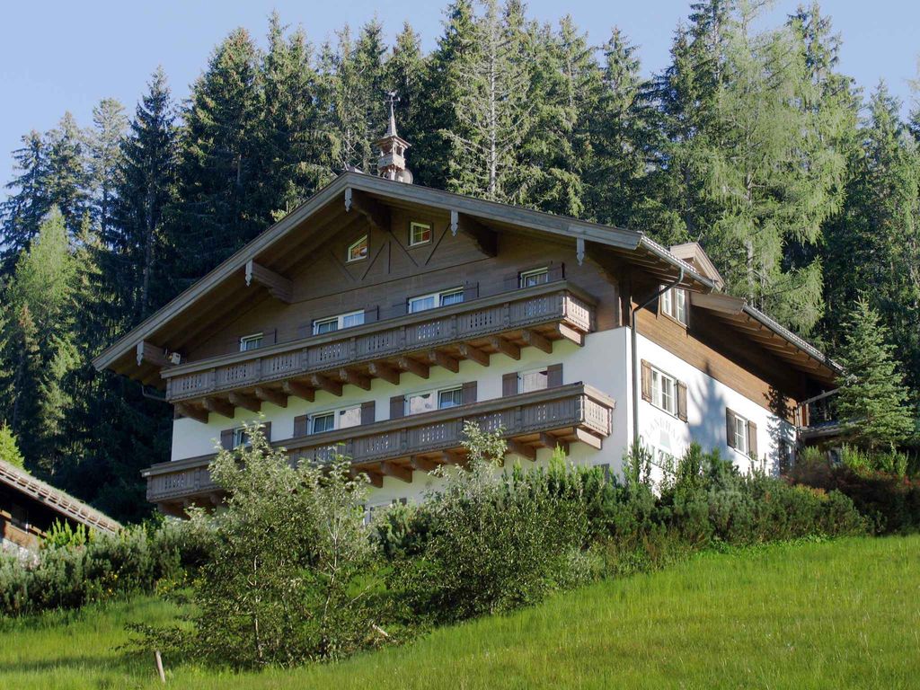 Ferienwohnung mit Pool und Sauna im Haus