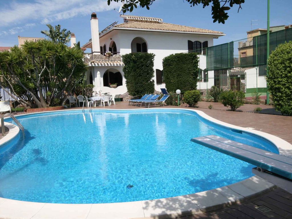 Villa mit Klimaanlage und Pool