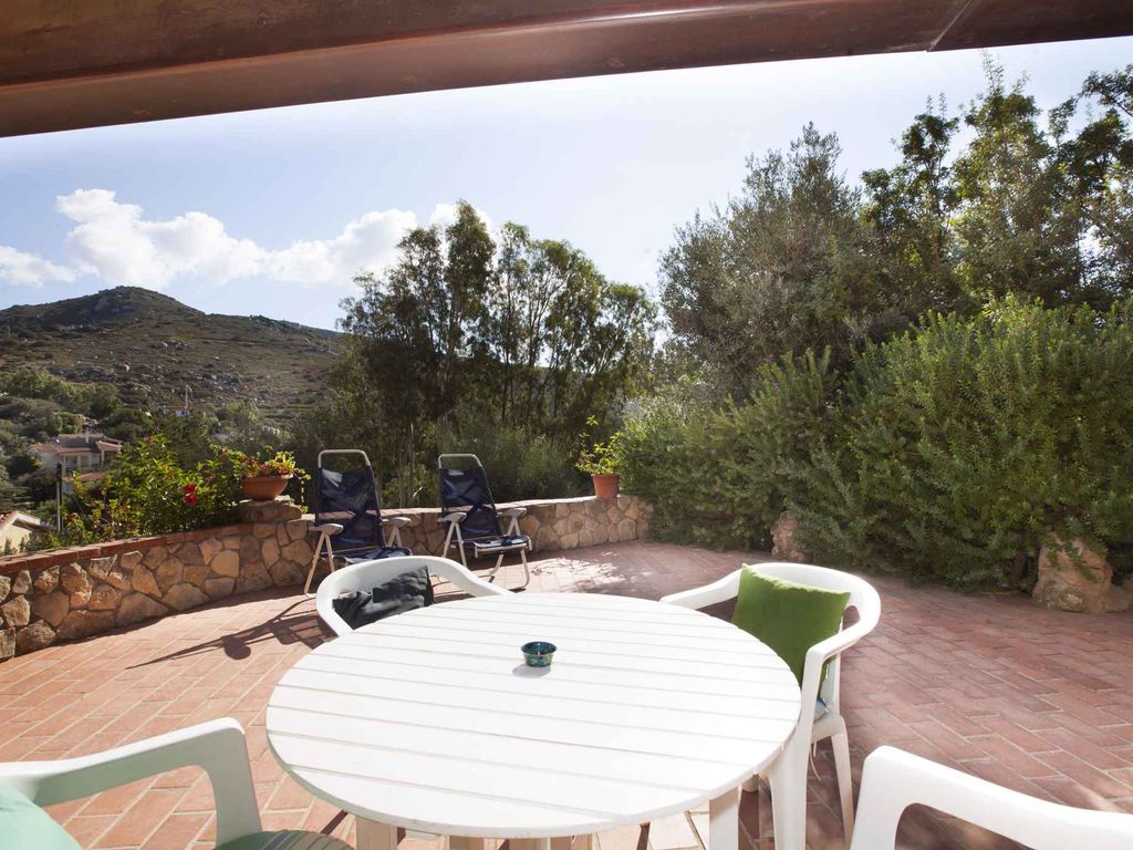 Villa mit Klimaanlage und Terrasse