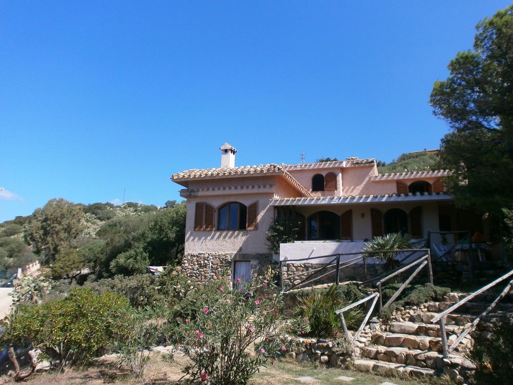 Villa mit Ausblick auf das Meer
