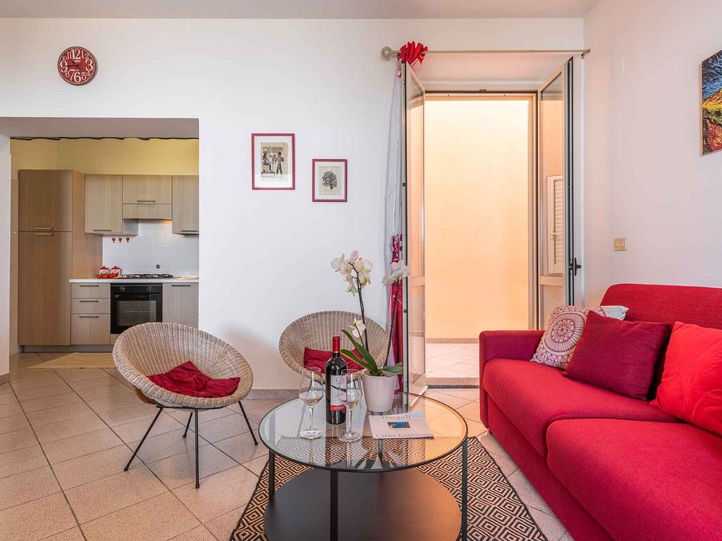 Ferienhaus mit Terrasse direkt am Meer