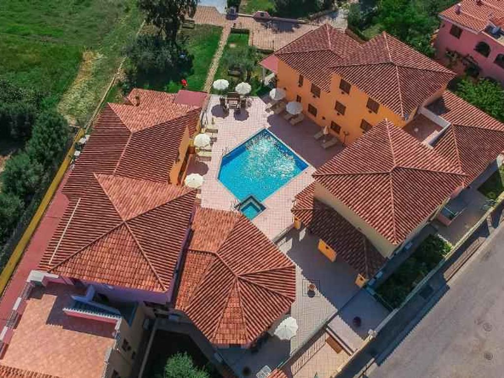 Ferienwohnung mit Pool und Klimaanlage