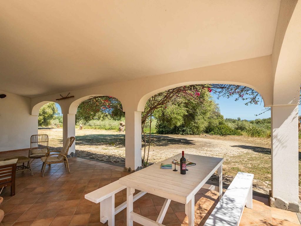 Villa mit Klimaanlage und Garten
