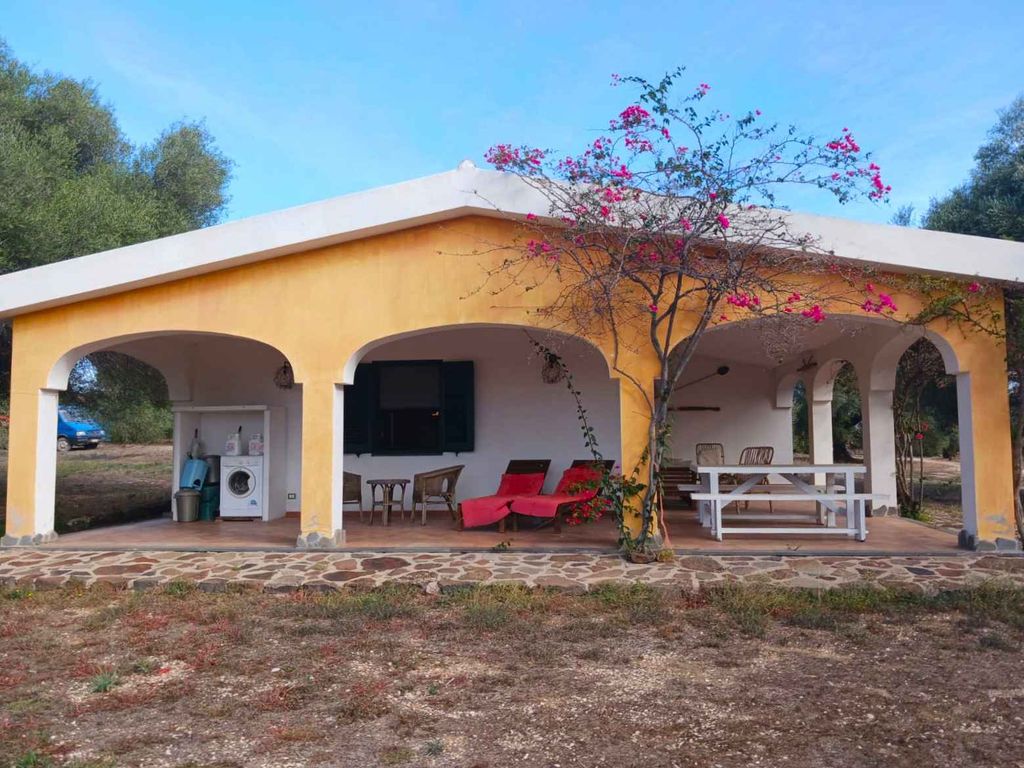 Villa mit Klimaanlage und Garten
