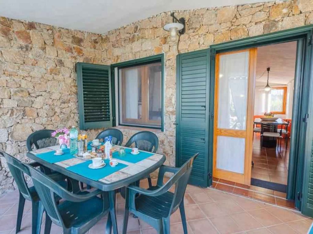 Ferienhaus in panoramischer Lage mit Blick auf die Küste