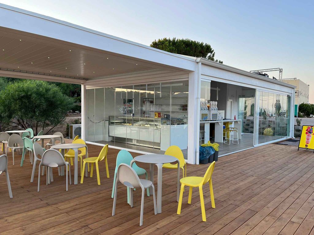 Mobilehome mit Parkplatz