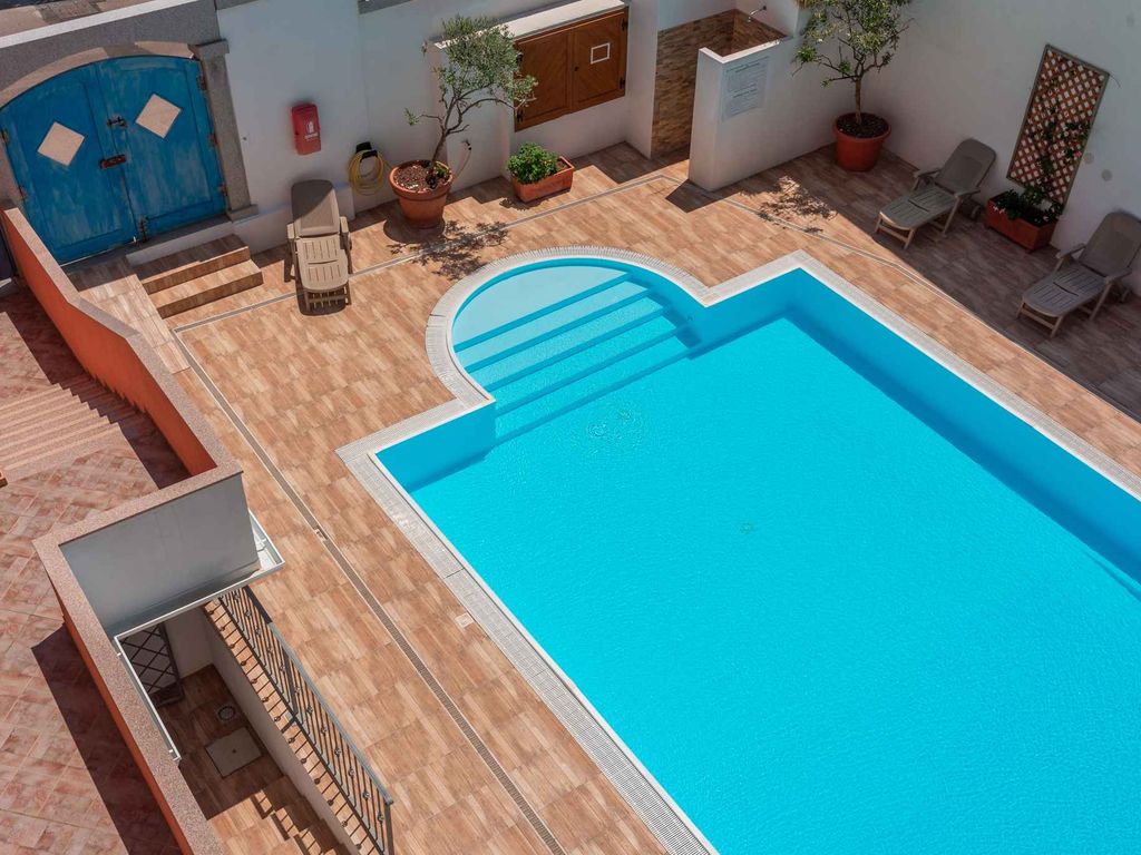 Ferienwohnung mit Außenpool und Klimaanlage