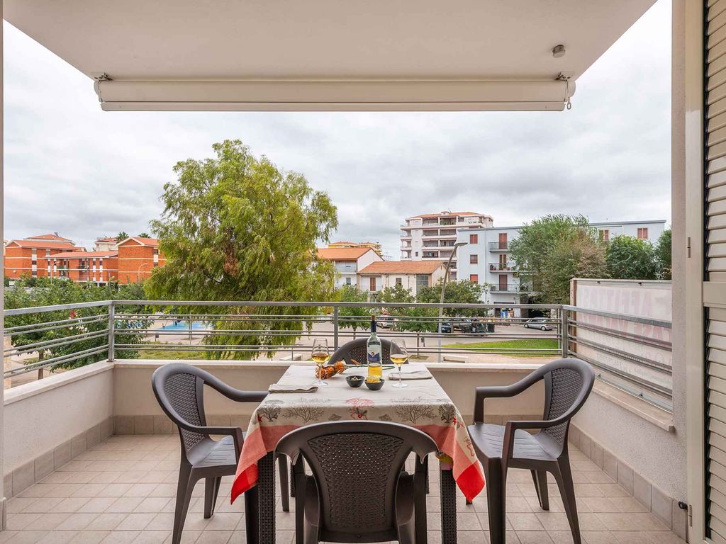 Ferienwohnung mit Balkon und Klimaanlage