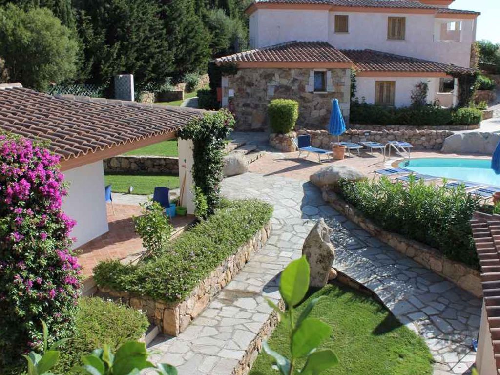 Ferienwohnung mit Pool und Klimaanlage