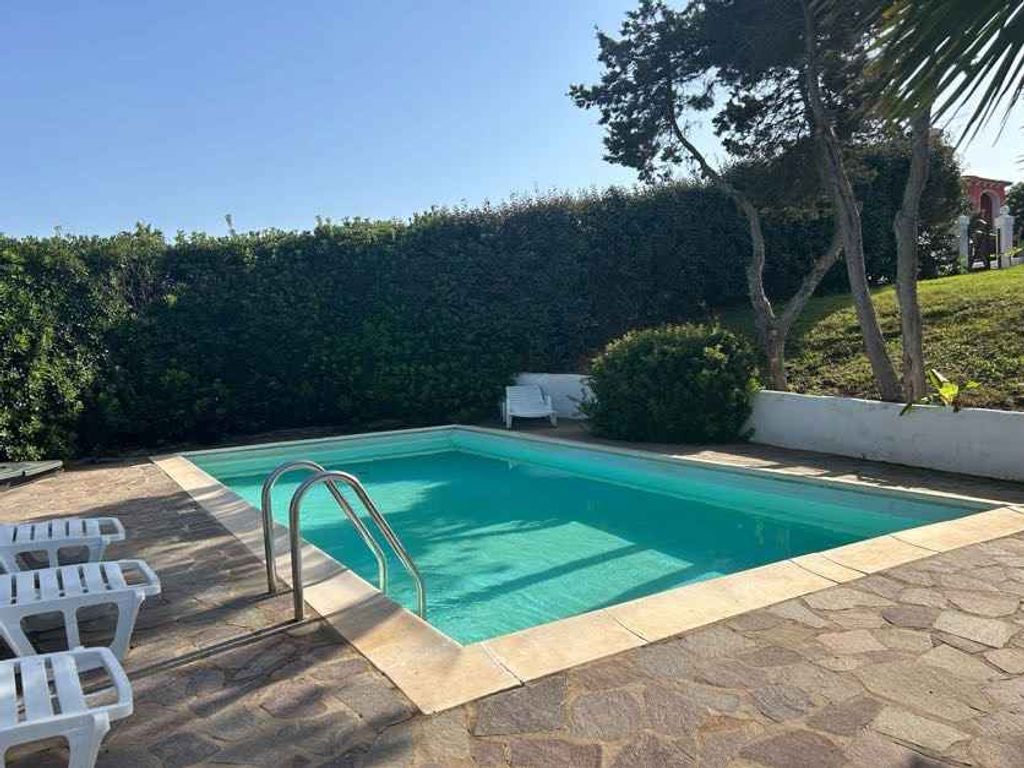 Ferienhaus mit privatem Pool und Meerblick