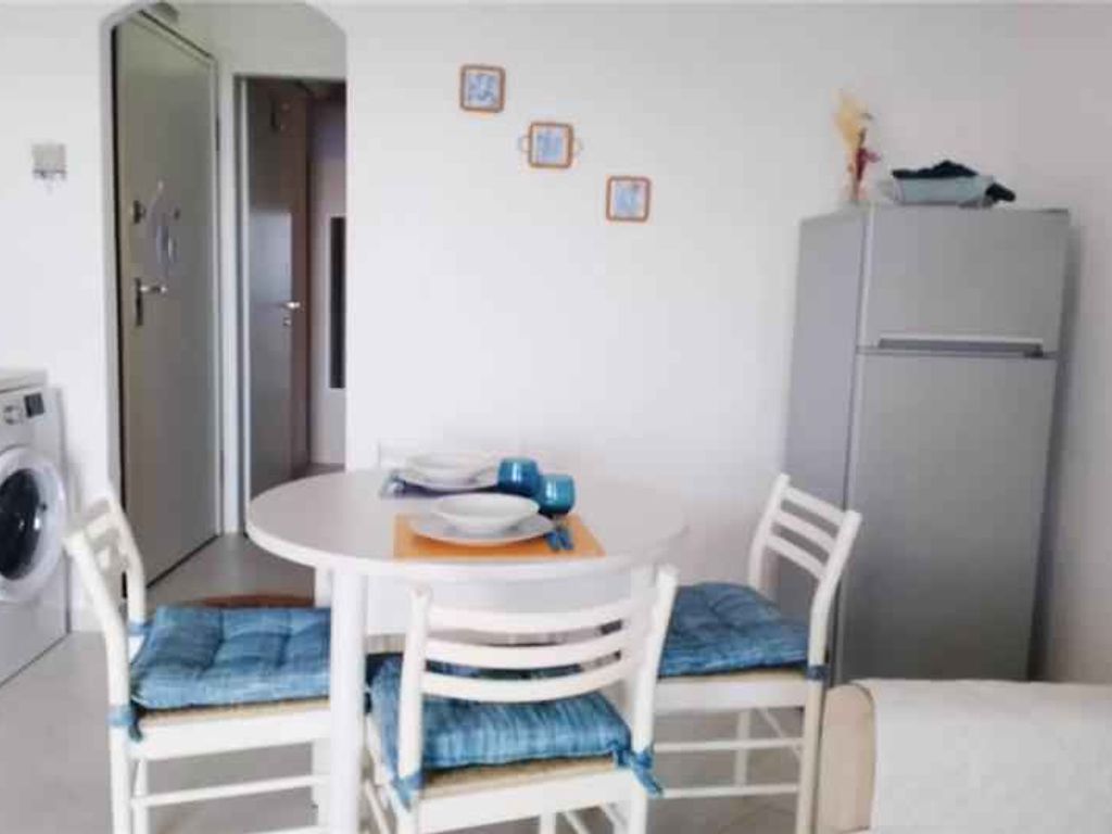 Ferienwohnung mit Aussenpool und einer herrlichen Terrasse mit Meerblick