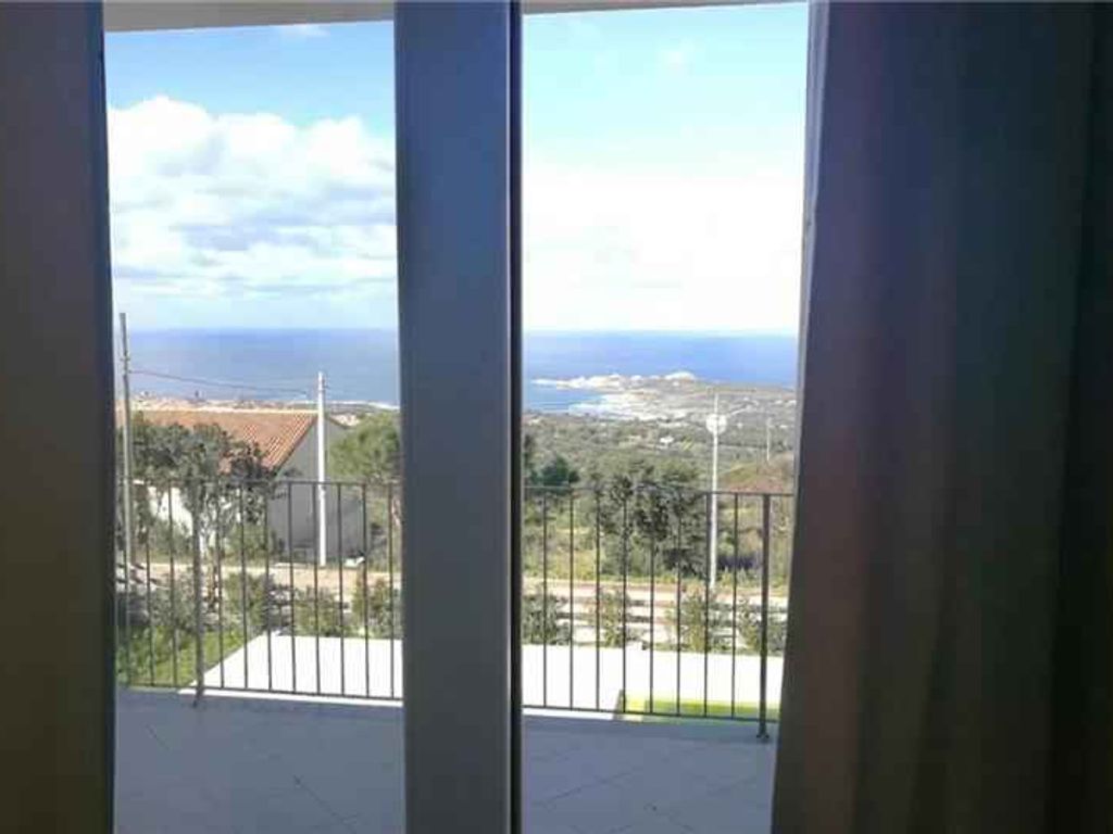 Ferienwohnung mit Aussenpool und einer herrlichen Terrasse mit Meerblick