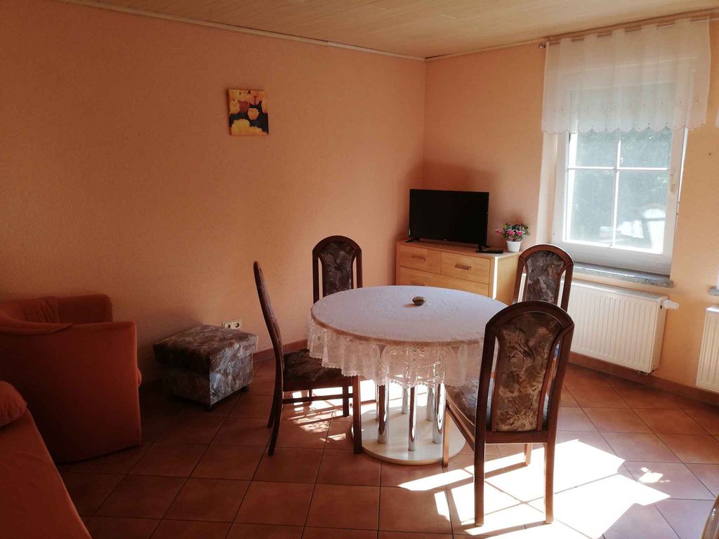 Ferienwohnung in ruhiger Waldrandlage