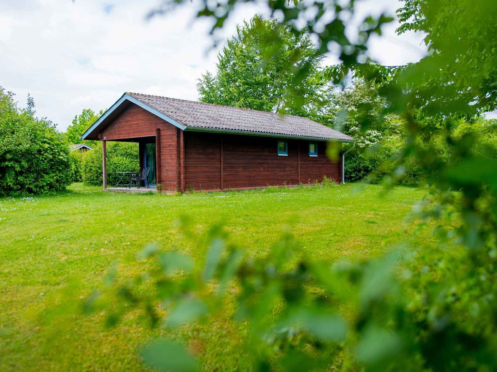Bungalow mit Terrasse und Heizung