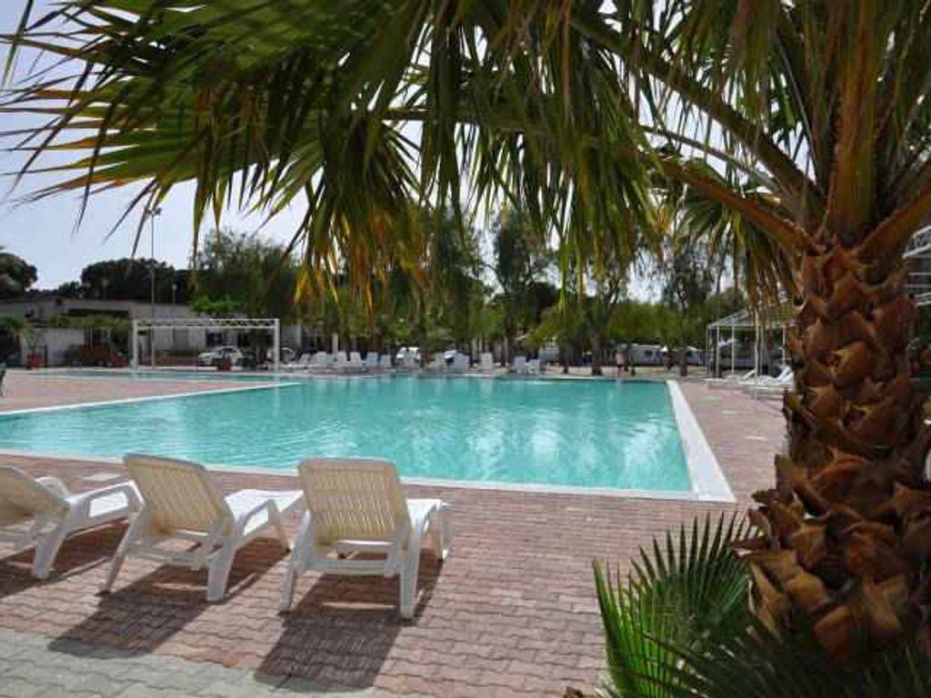 Mobilehome mit Klimaanlage, Terrasse und Pool