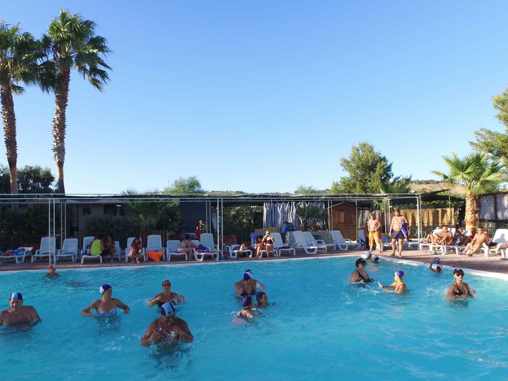 Mobilehome mit Klimaanlage, Terrasse und Pool