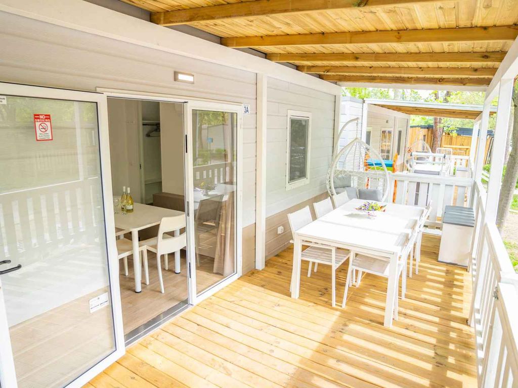 Mobilehome mit Klimaanlage, Terrasse und Pool