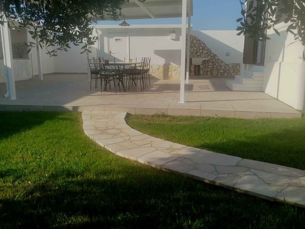 Villa mit Garden und Klimaanlage
